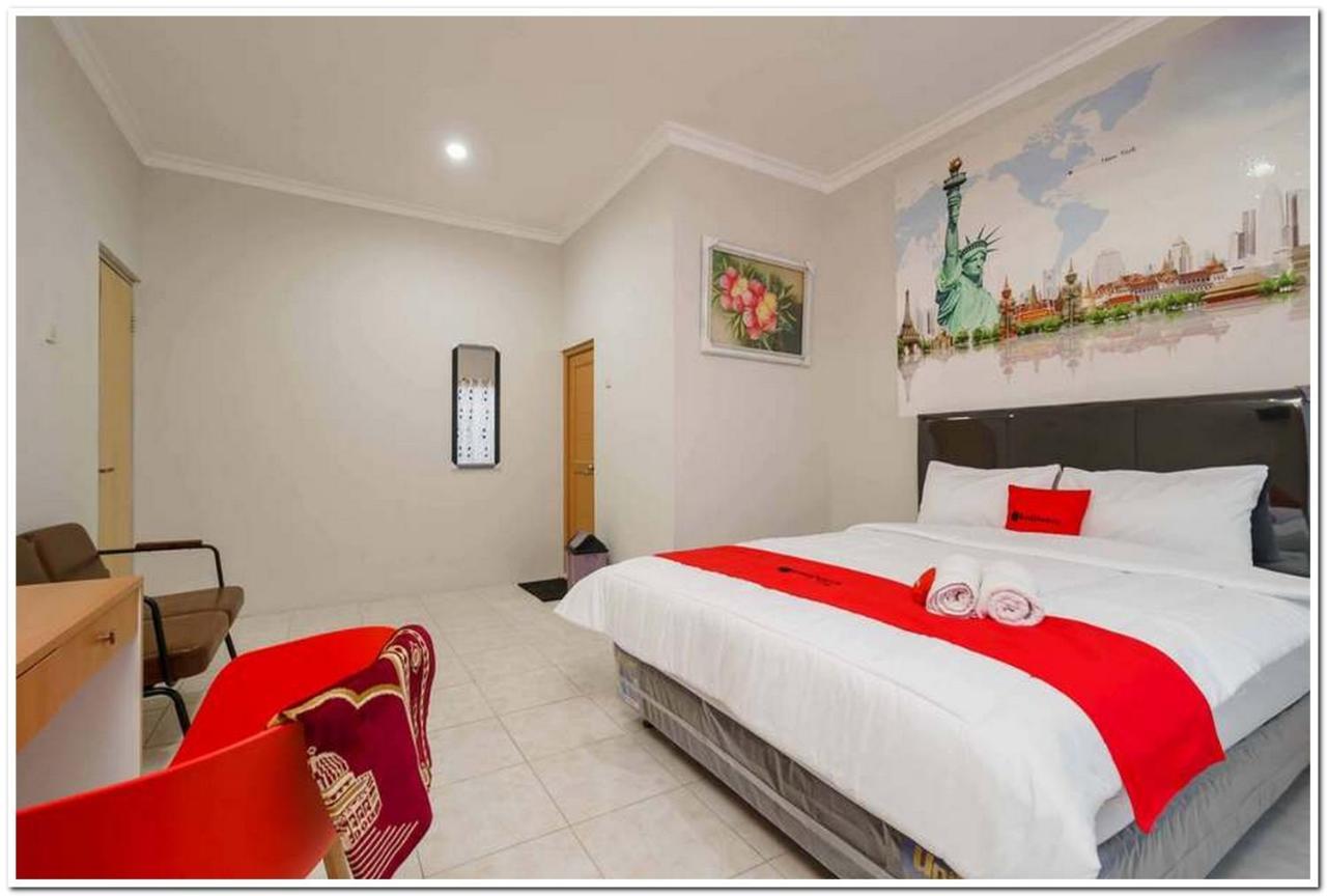 Reddoorz Near Jiexpo Kemayoran 2 Hotel 2*